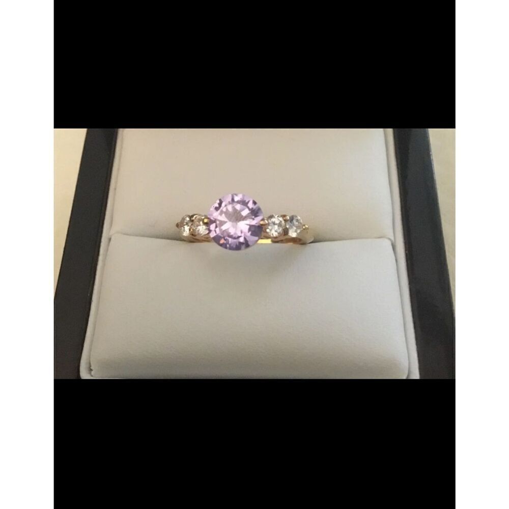 Gorgeous 18KYGP Round Cut Lavender Sim Diamond Bridal/Right Hand Ring Sz 6